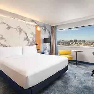 https://hilton-barcelona.catalonia-hotels.com