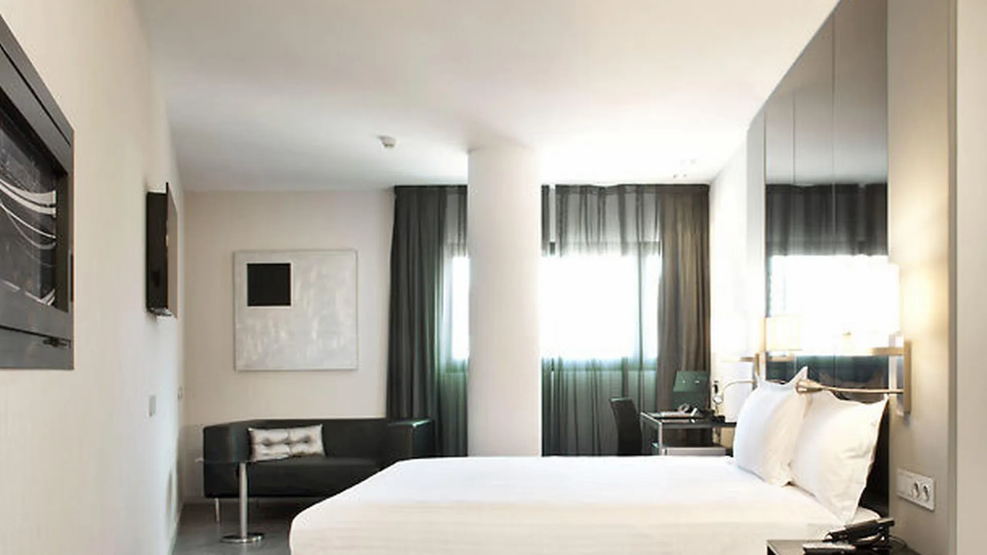 Ac Hotel Sants By Marriott Barcelona