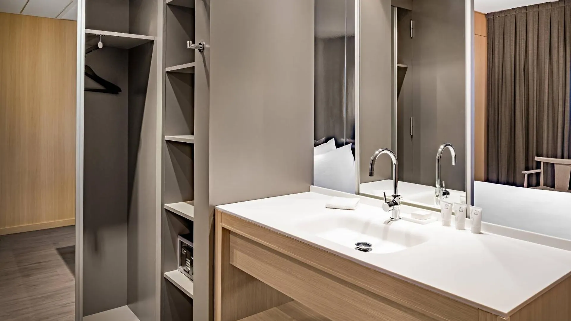 Ac Hotel Sants By Marriott Barcelona