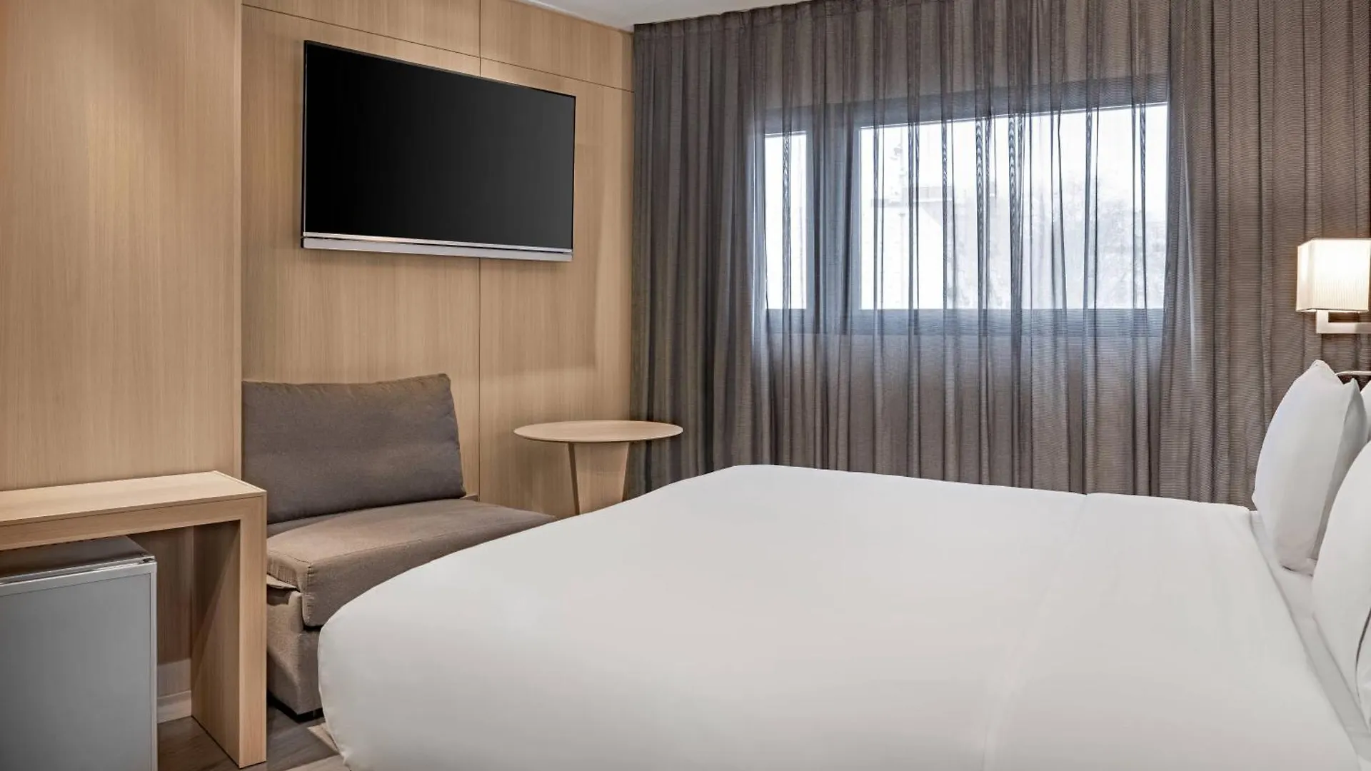 Ac Hotel Sants By Marriott Barcelona