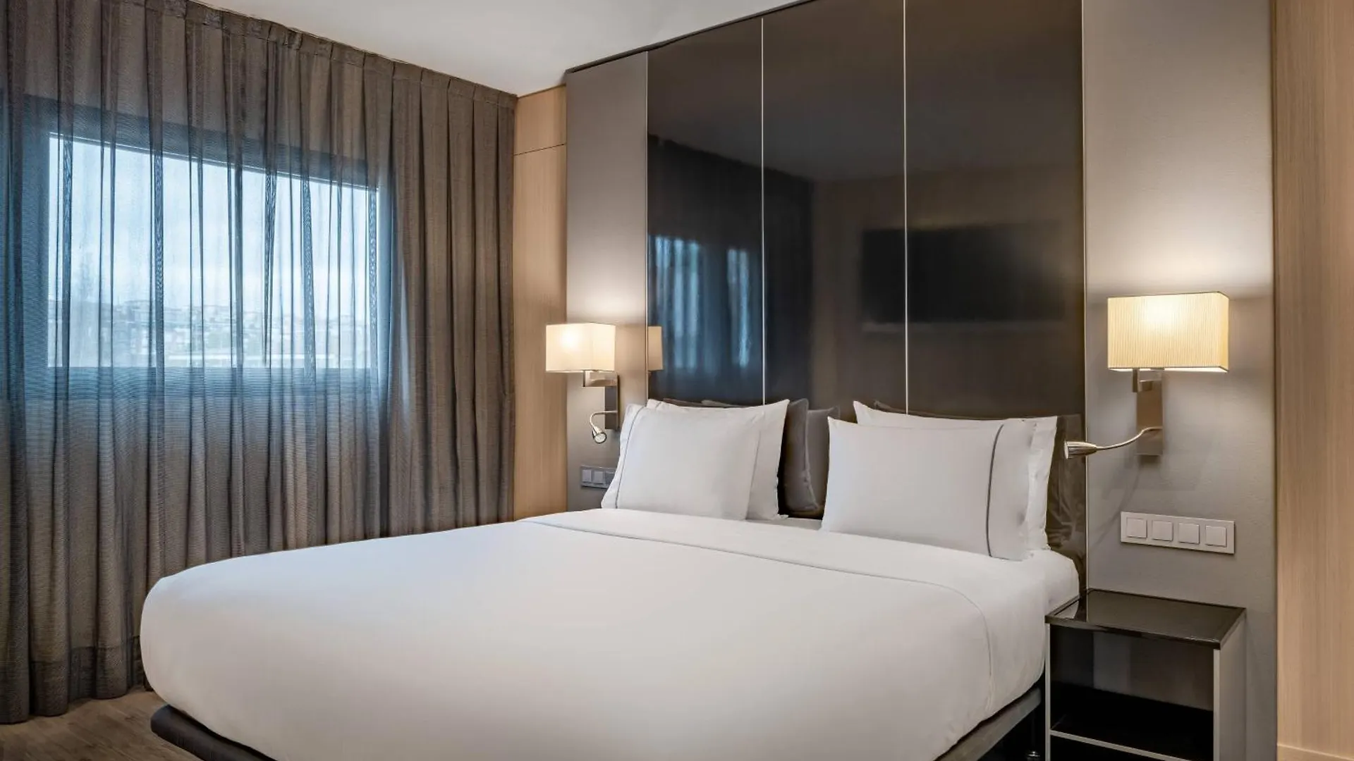 Ac Hotel Sants By Marriott Barcelona