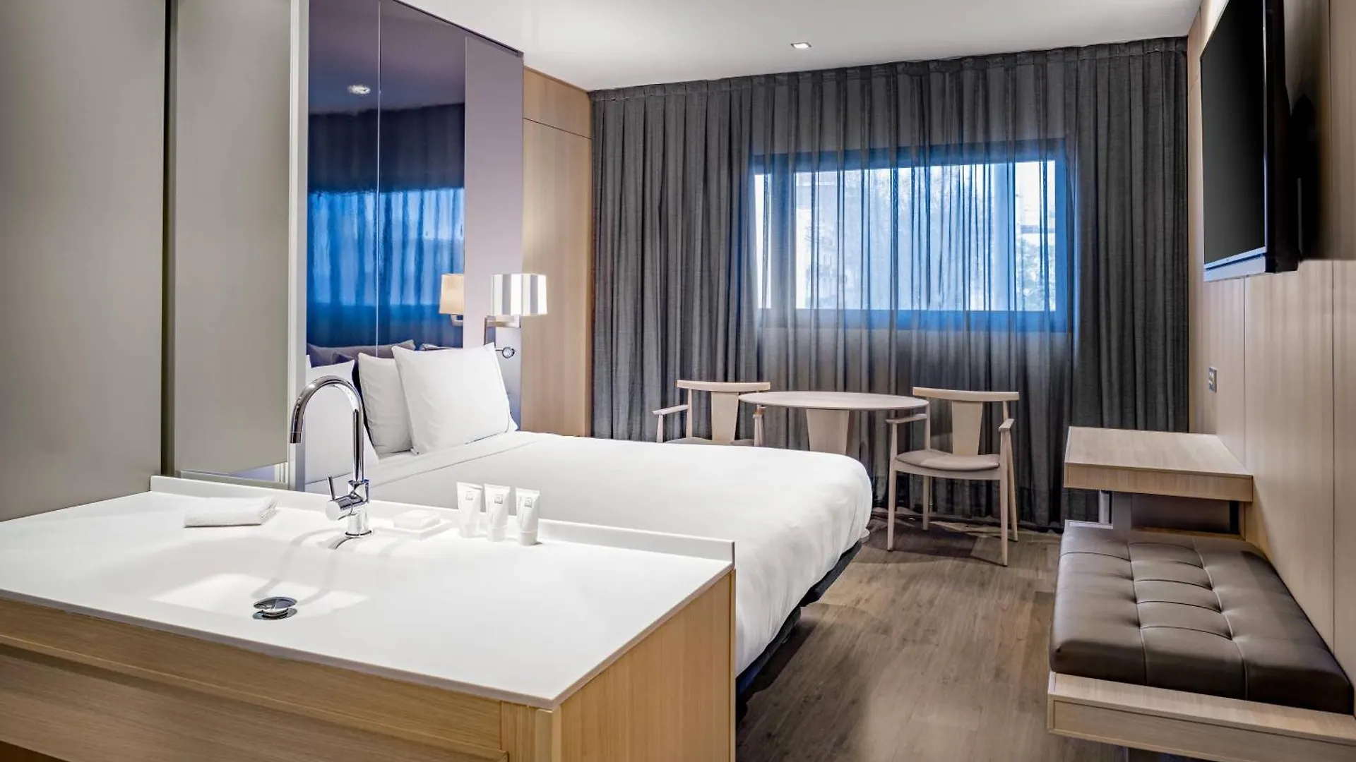 Ac Hotel Sants By Marriott Barcelona